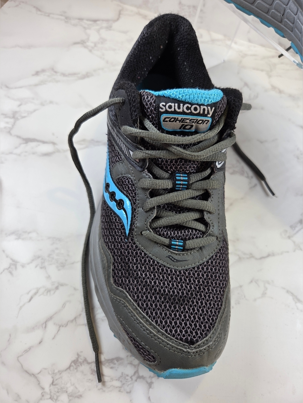 Saucony Charcoal Gray and Teal Running Shoes(B13) - Picture 2 of 6